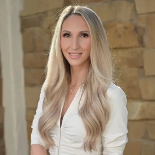 Dr. Sabrina Solt-500×500-Hack Your Health 2025